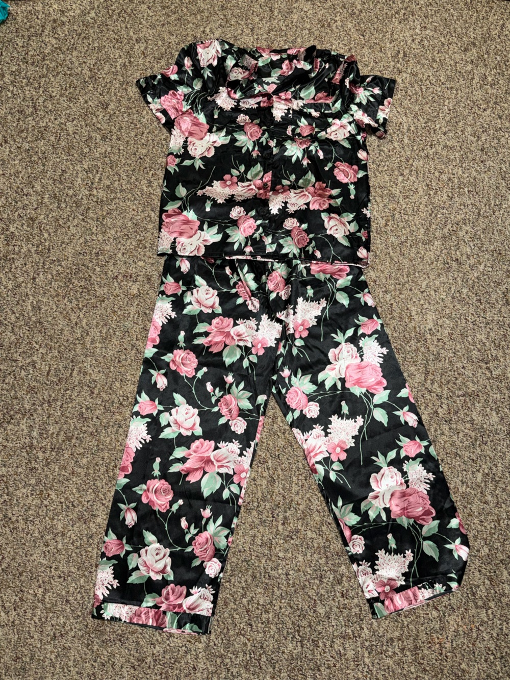 Women's size large Black Floral Satin Pajama Set with Pink Roses sleep‎ lounge